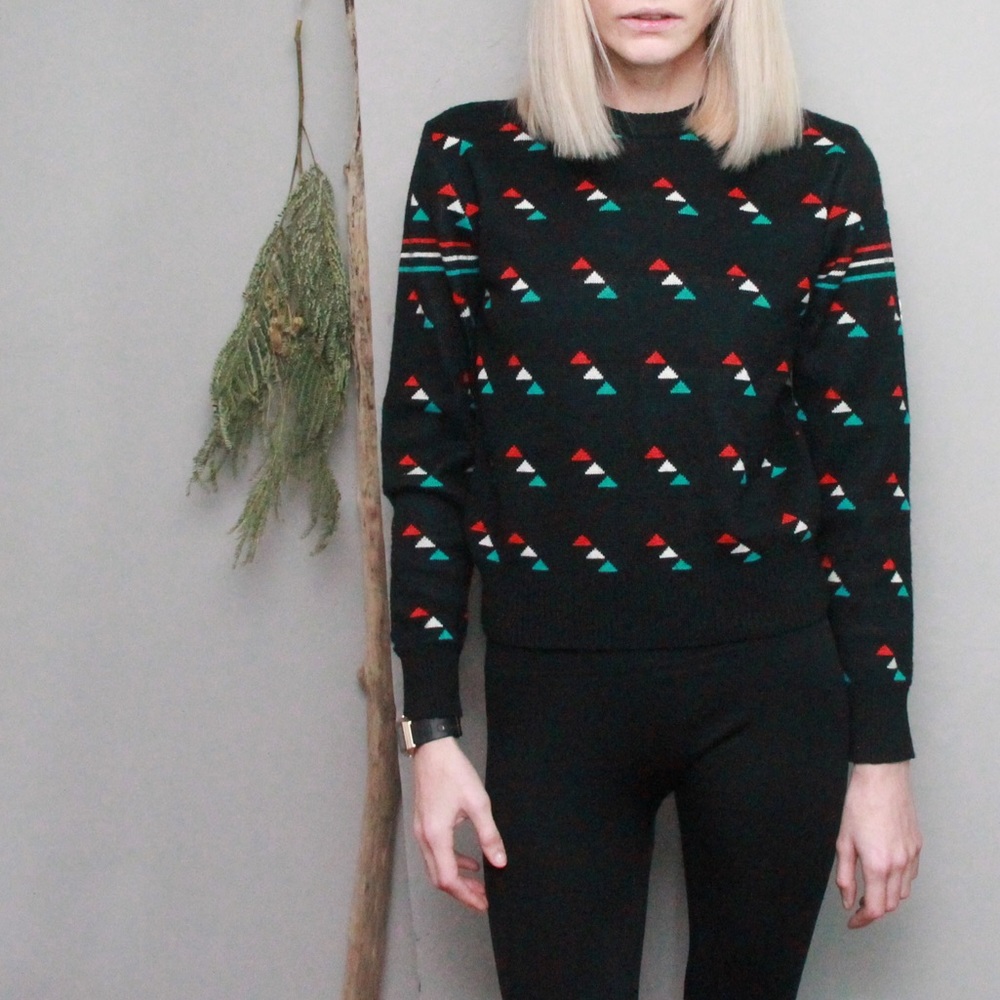 1980s 1990s geometric colorful knit sweater